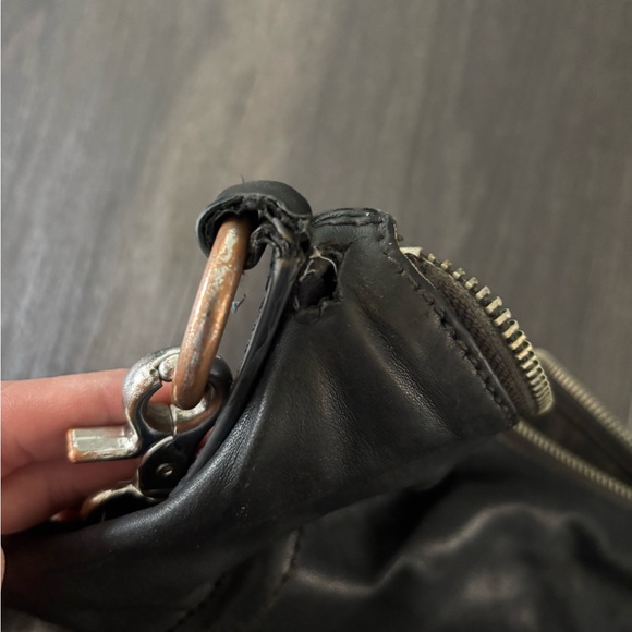 Frye Lexi Black Leather Zipper Trim Hobo Shoulder Bag Purse BROKEN ZIPPER - Picture 8 of 8